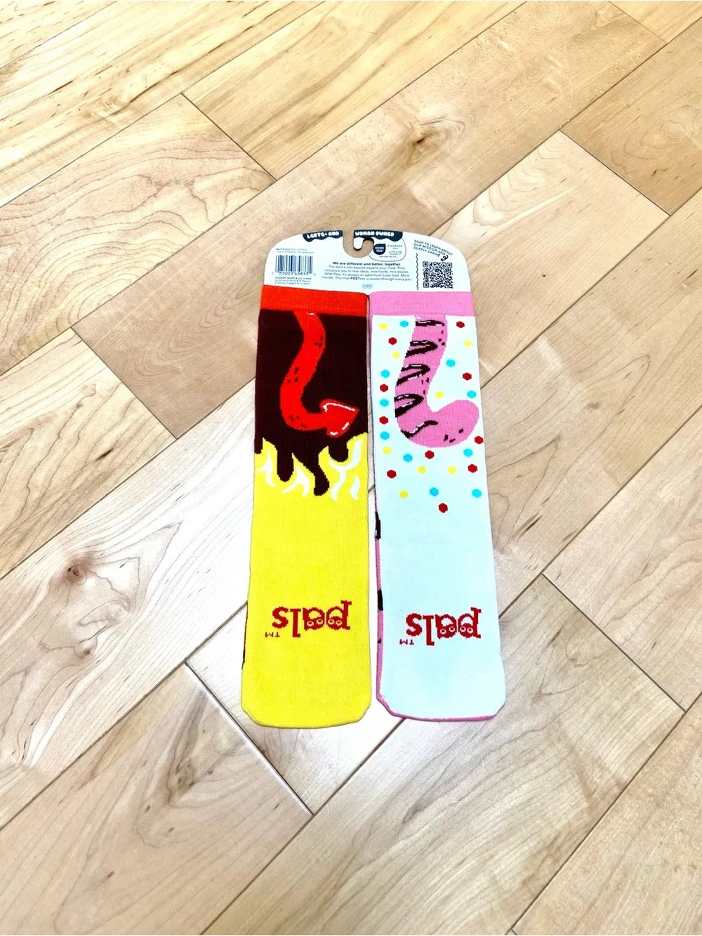 Rare Pals sweet and spicy kitty cat foot friends mismatched socks adult large